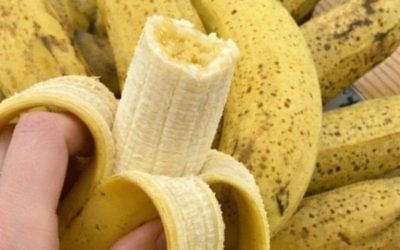 Jeden banan dziennie po 50.: To, jak wpływa na Twój organizm, może Cię zaskoczyć