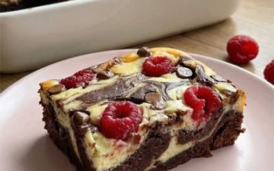 Lubicie proste ciasta, które zawsze się udają ❓Aby wypróbować je do połączenia pieczonej owsianki brownie z sernikiem 😍Jest naprawdę