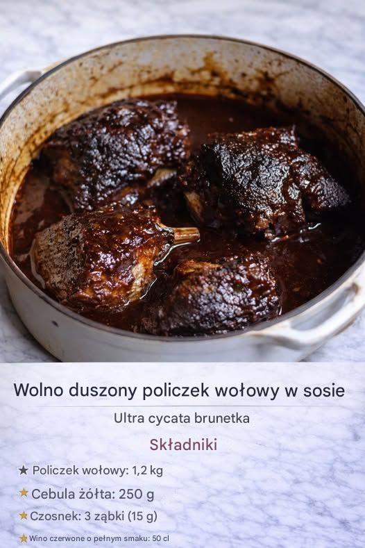 Wolno duszony policzek wołowy w bardzo bogatym brązowym sosie