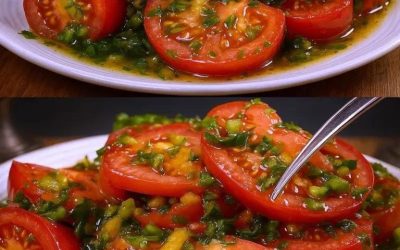 Magiczna sałatka pomidorowa, 🥗🍅której nie zrobisz inaczej… Zobacz przepis👇
